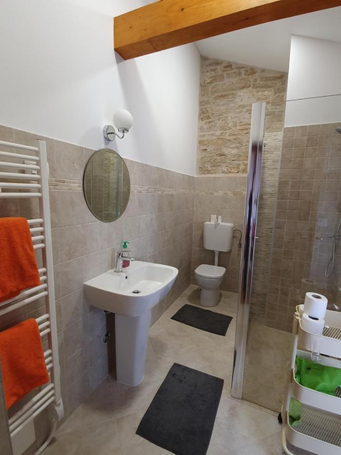 Casa Dei Boscarini Hotell Buje Exteriör bild