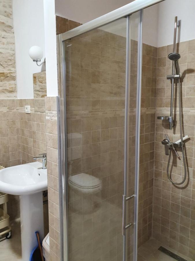 Casa Dei Boscarini Hotell Buje Exteriör bild