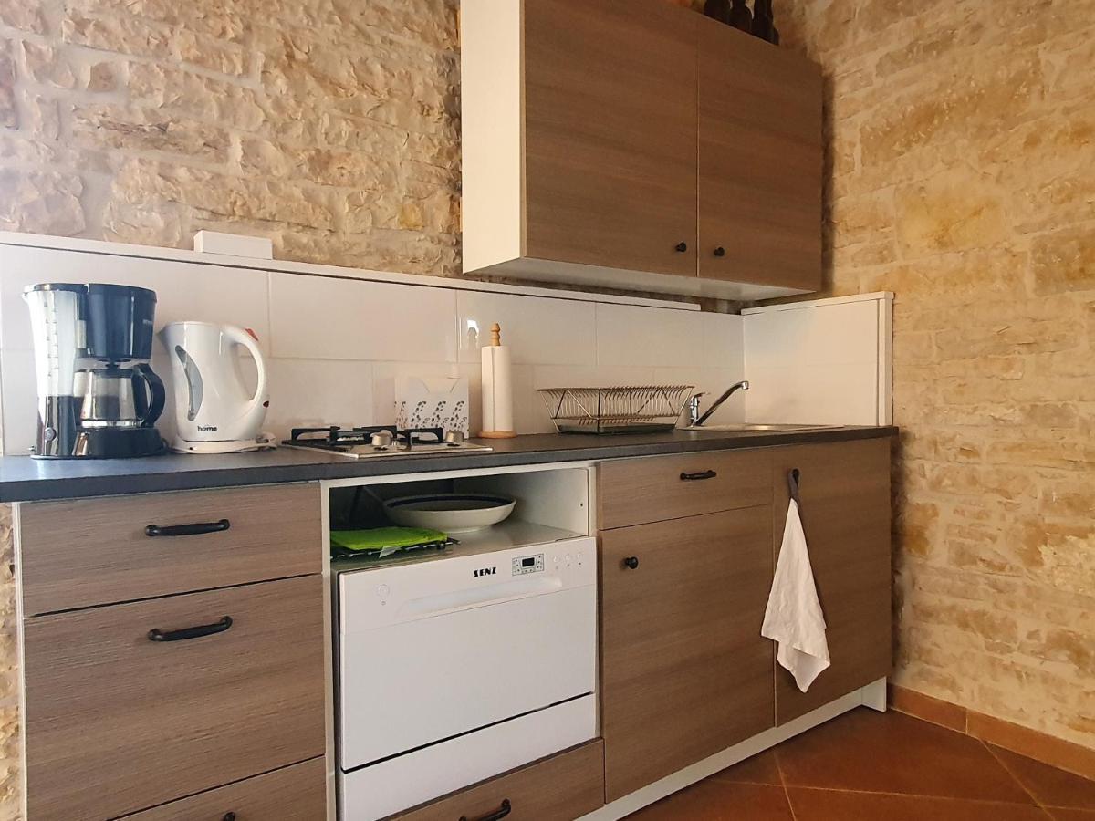 Casa Dei Boscarini Hotell Buje Exteriör bild